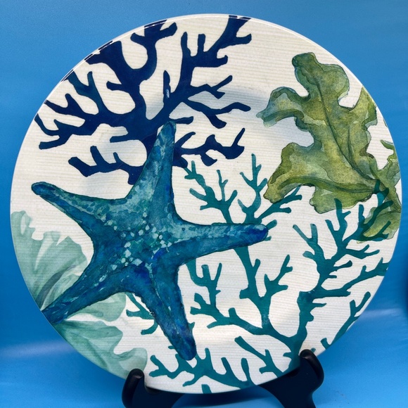 Melamine "Ocean" outdoor 9" Salad Lunch Plates Set of 3 Sea Turtle Crab Starfish - Picture 2 of 5